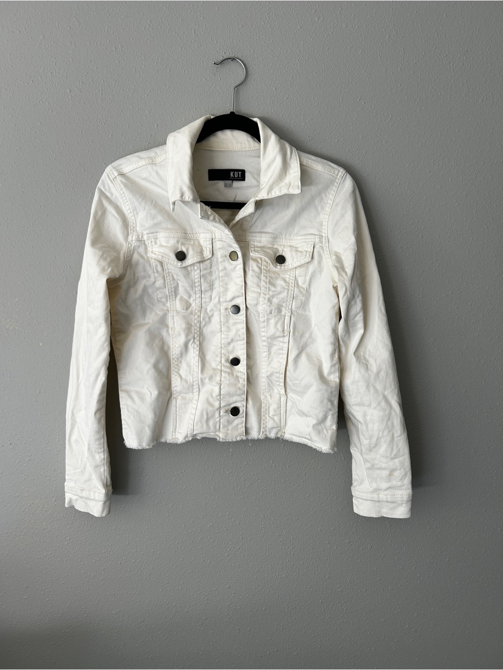 Kut from the Kloth Julia Cropped White Denim Button-Up Jacket